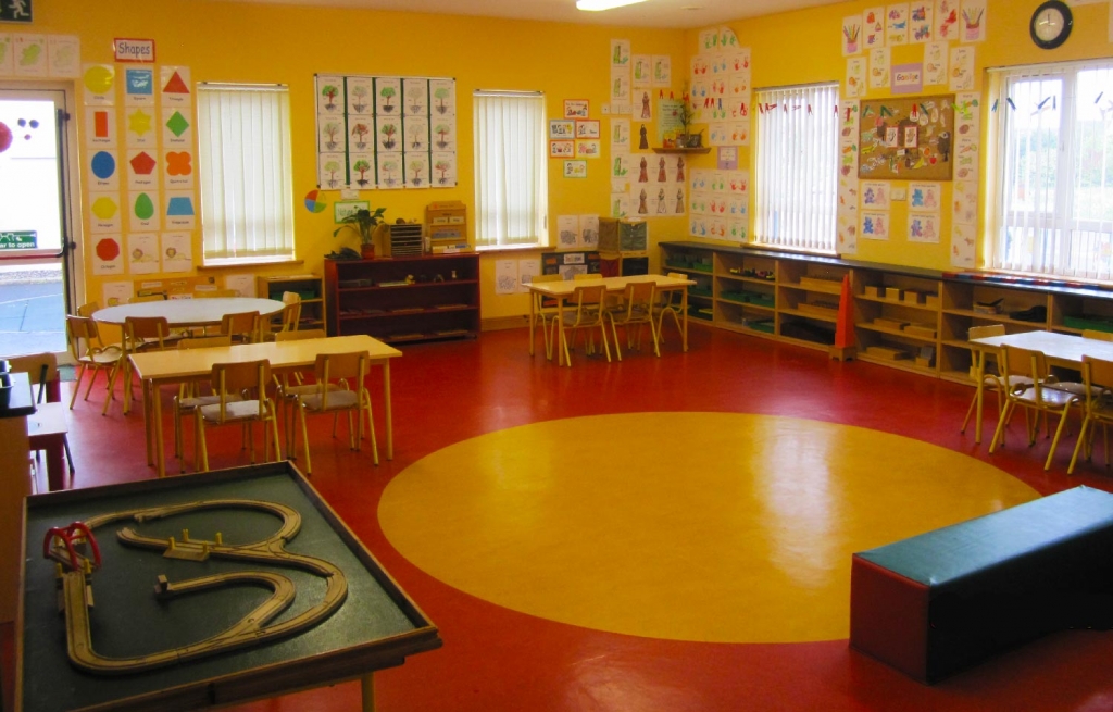 Aoife-Room-facilities Ennis Montessori School Siolta award